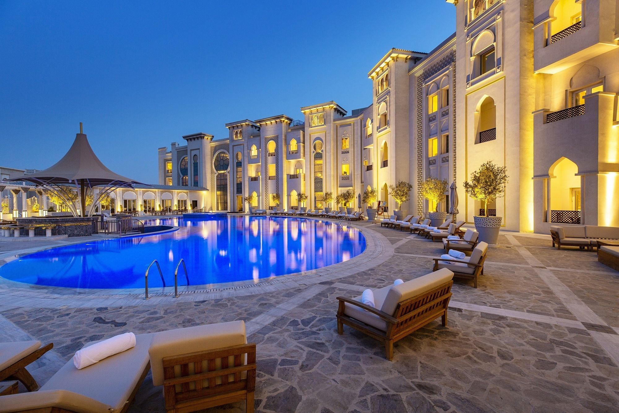 Ezdan Palace Hotel Doha Bagian luar foto